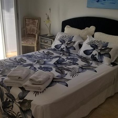 Chambre D'Hote La Petite Maison Du Puits Bollène Eksteriør bilde
